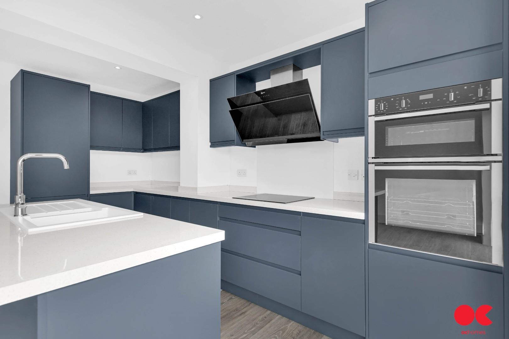 4 bed semi-detached house for sale in Central Drive, Hornchurch  - Property Image 10