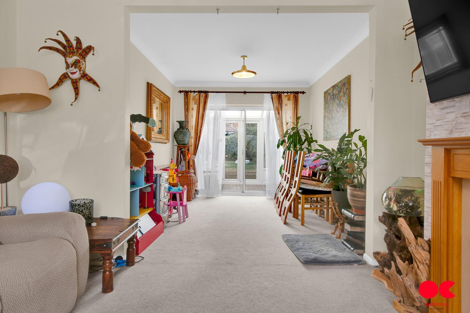 3 bed semi-detached house to rent in Farnes Drive, Romford  - Property Image 15