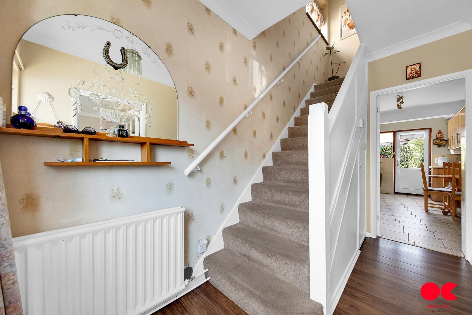 3 bed semi-detached house to rent in Farnes Drive, Romford  - Property Image 7