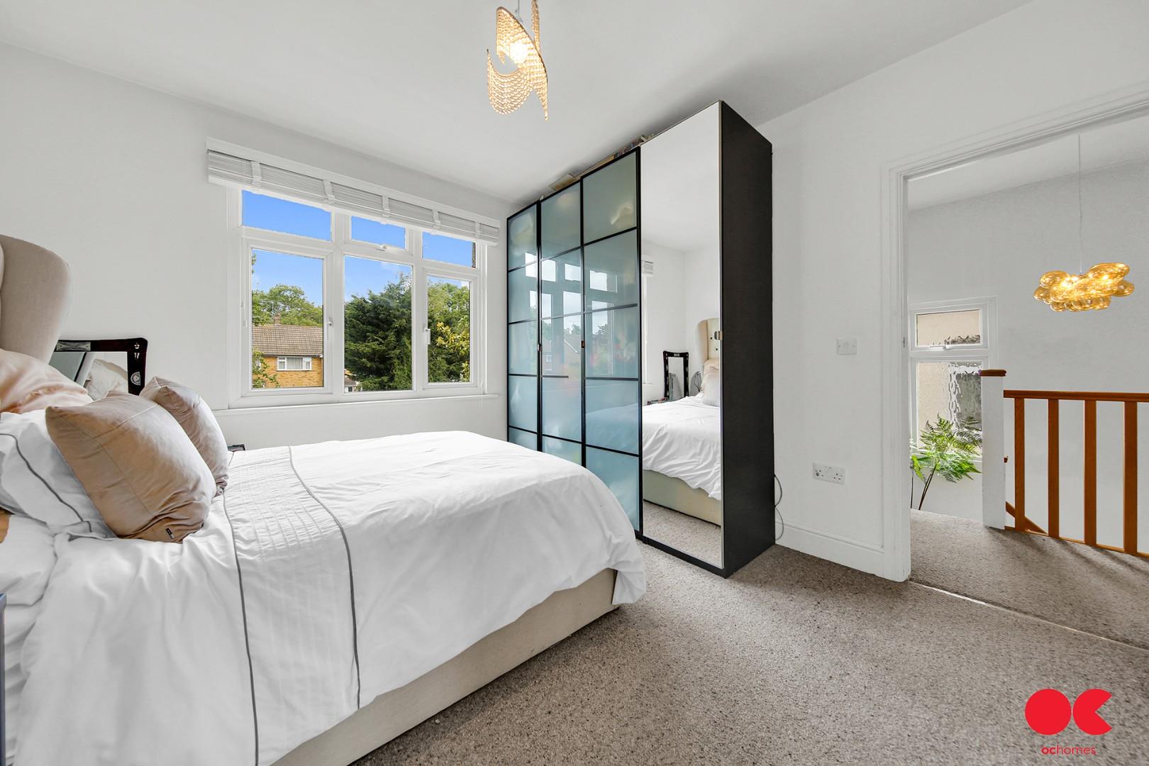 3 bed semi-detached house for sale in Rosslyn Avenue, Harold Wood  - Property Image 19