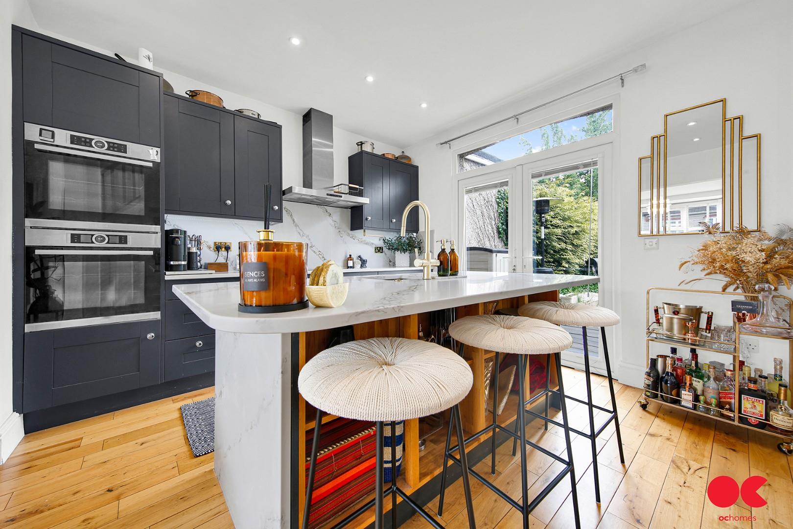 3 bed semi-detached house for sale in Rosslyn Avenue, Harold Wood  - Property Image 9