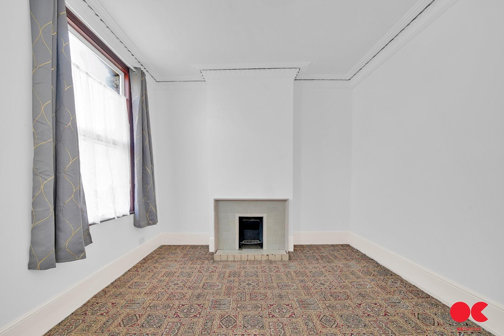 1 bed flat to rent in High Road Leytonstone, London  - Property Image 4