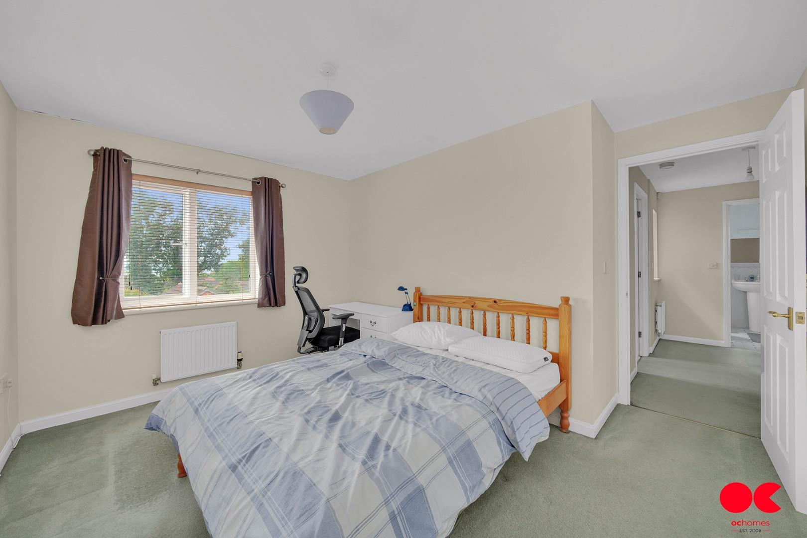 4 bed detached house for sale in Warren Lane, Chafford Hundred  - Property Image 5