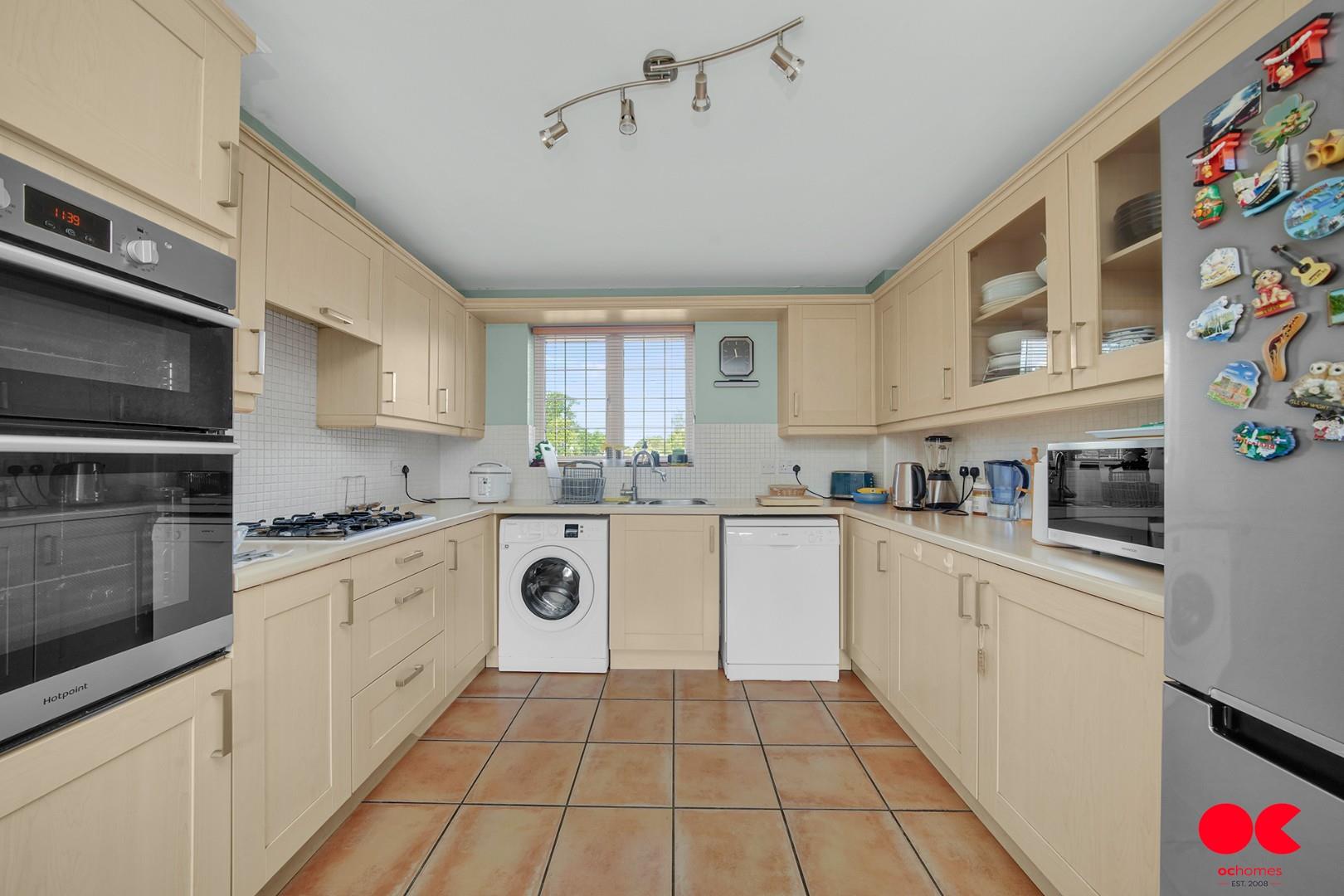 4 bed detached house for sale in Warren Lane, Chafford Hundred  - Property Image 13