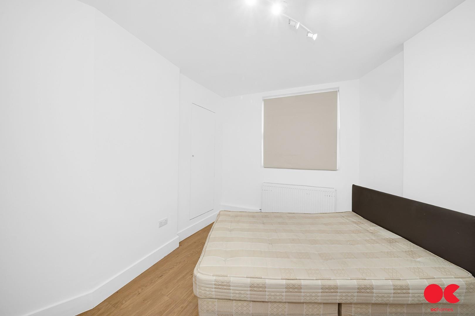1 bed flat to rent in Cranbrook Road, Ilford  - Property Image 4