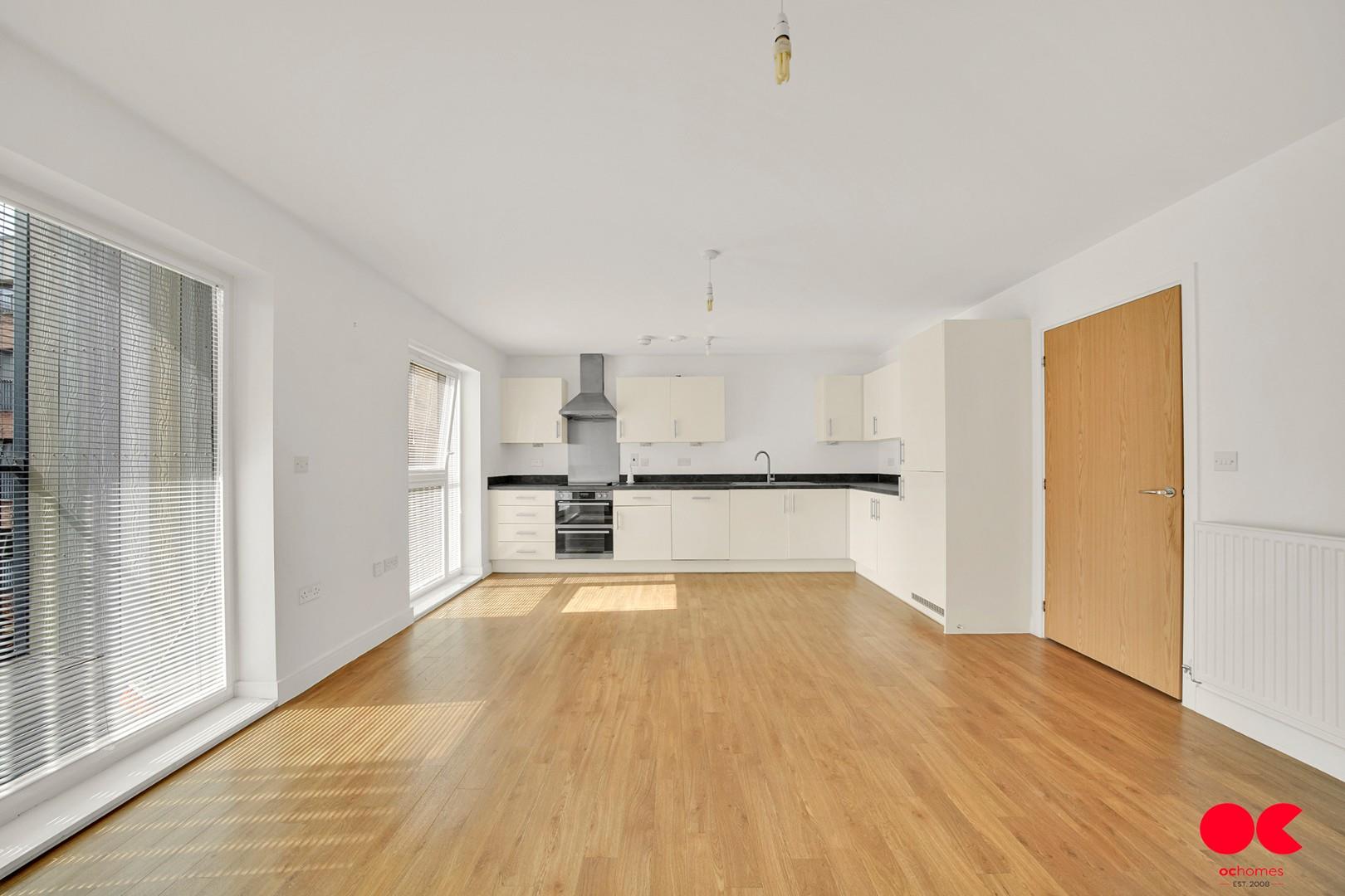 2 bed flat to rent in Maxwell Road, Romford  - Property Image 10