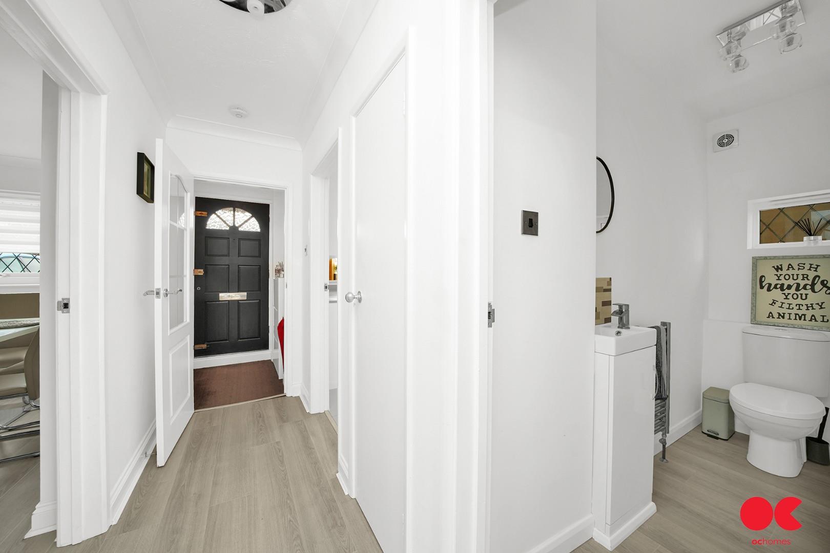 3 bed semi-detached house for sale in Hitherwood Close, Hornchurch  - Property Image 20