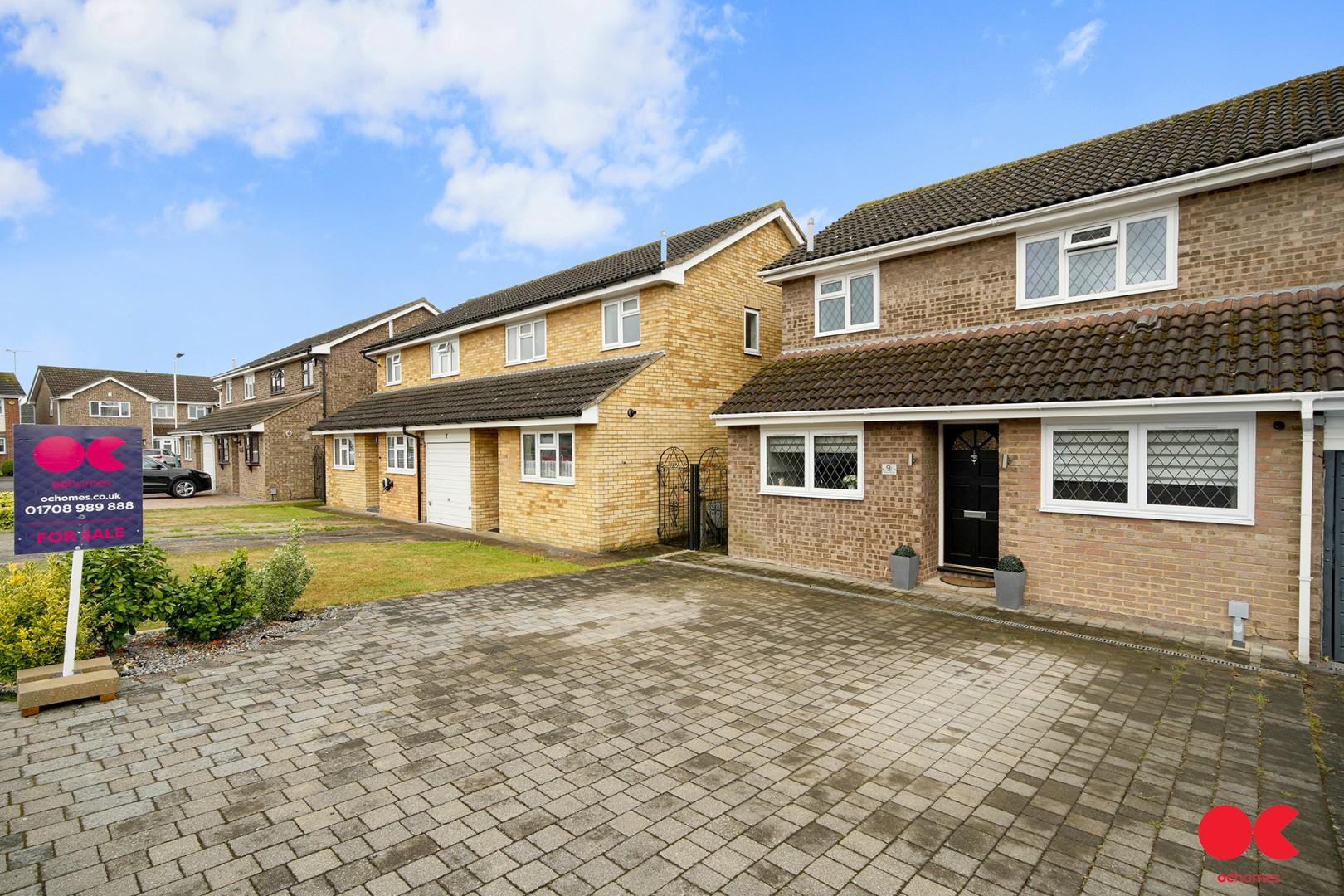 3 bed semi-detached house for sale in Hitherwood Close, Hornchurch  - Property Image 34
