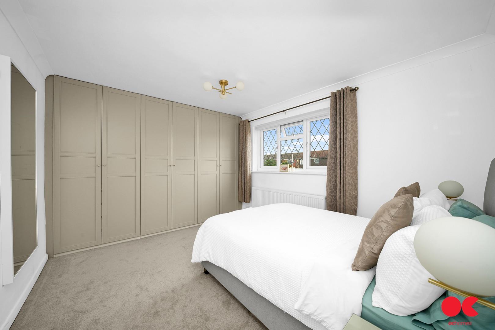 3 bed semi-detached house for sale in Hitherwood Close, Hornchurch  - Property Image 30