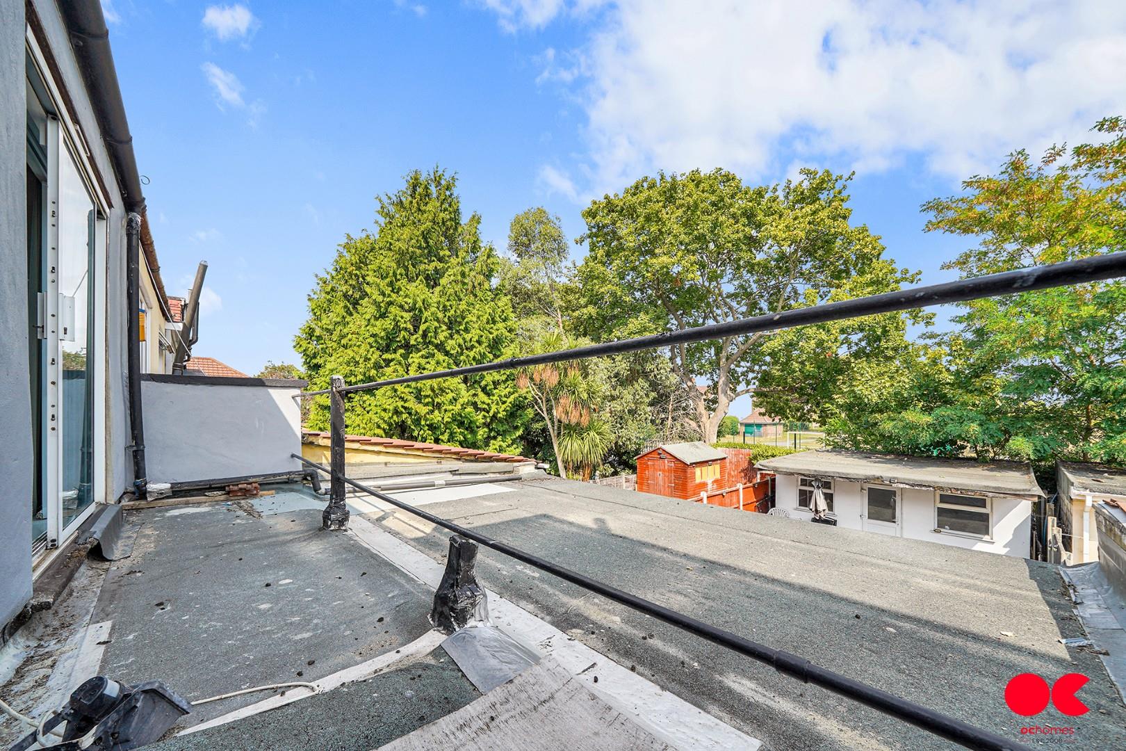 3 bed terraced house for sale in Tylehurst Gardens, Ilford  - Property Image 13