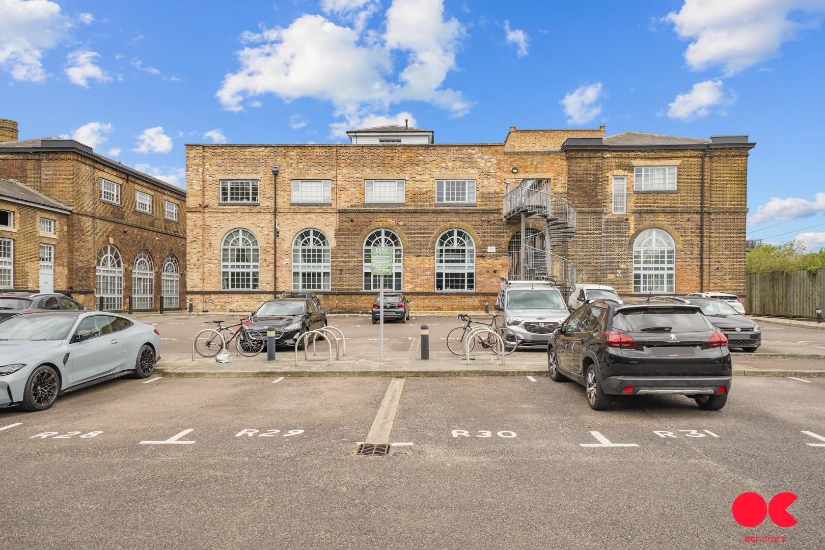 2 bed flat for sale in Kidman Close, Gidea Park  - Property Image 11