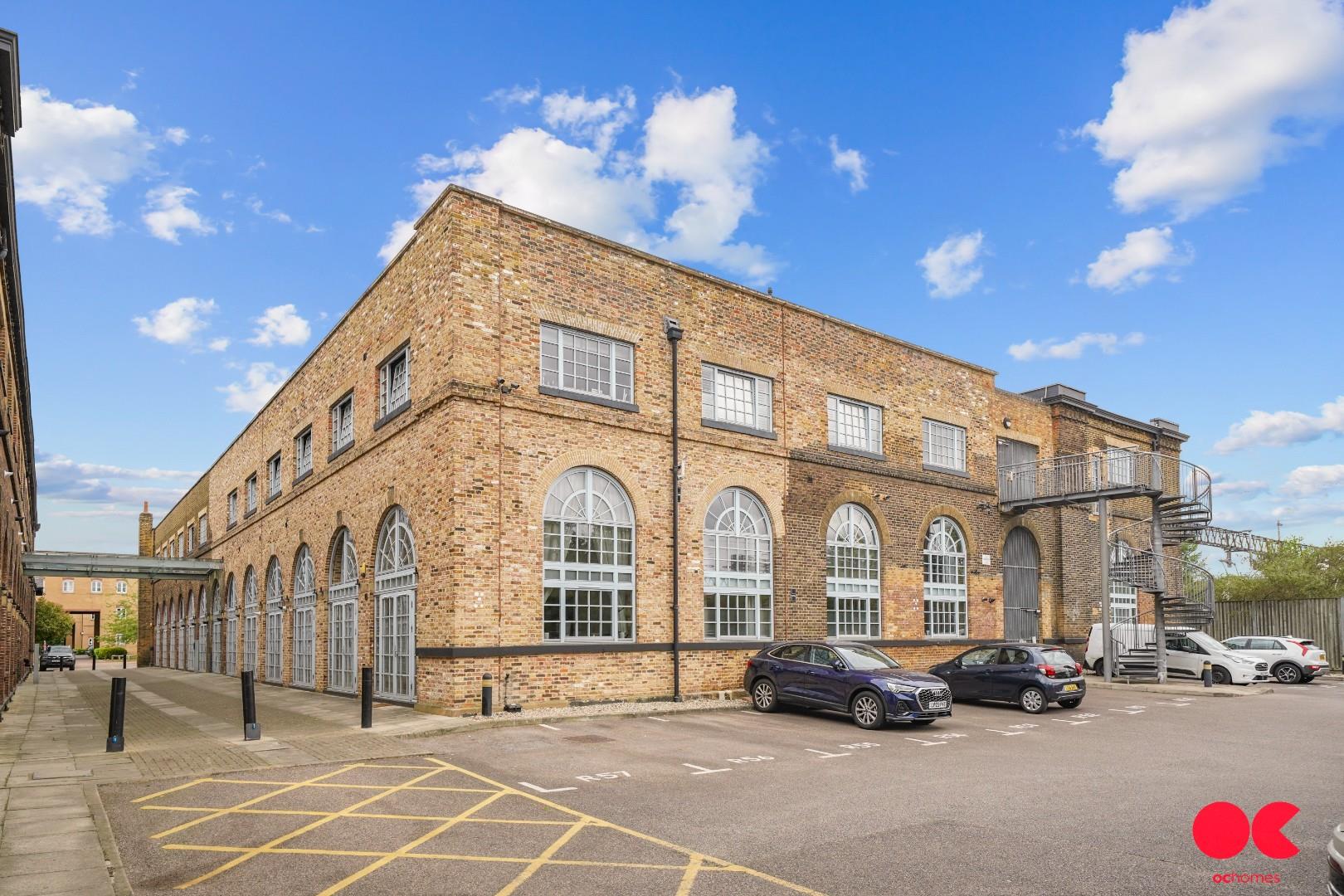 2 bed flat for sale in Kidman Close, Gidea Park  - Property Image 2