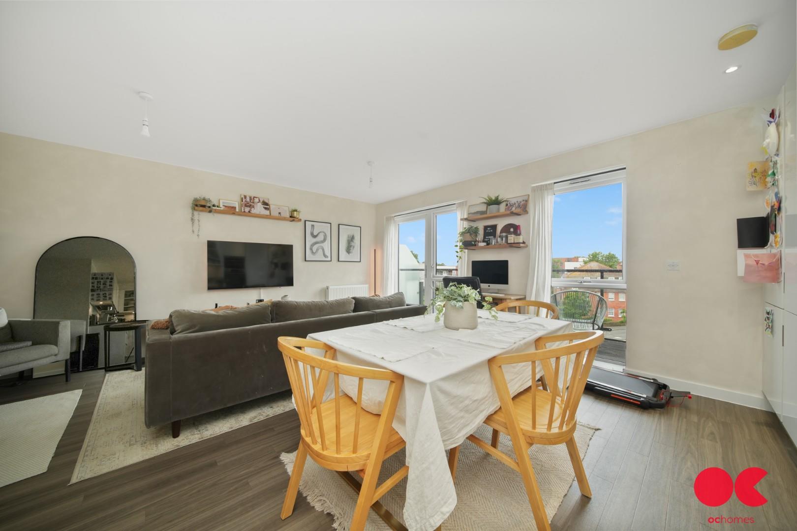2 bed flat for sale in St. Clements Avenue, Harold Wood  - Property Image 19