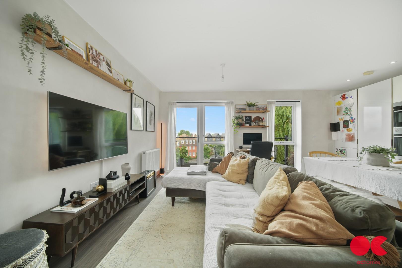 2 bed flat for sale in St. Clements Avenue, Harold Wood  - Property Image 25