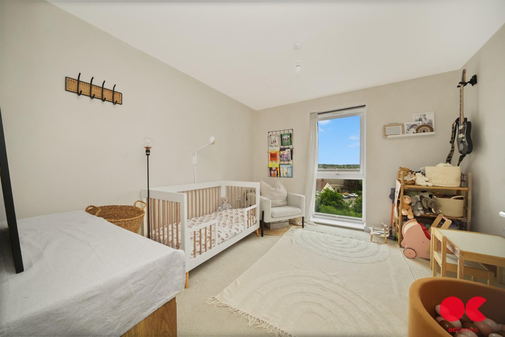2 bed flat for sale in St. Clements Avenue, Harold Wood  - Property Image 7