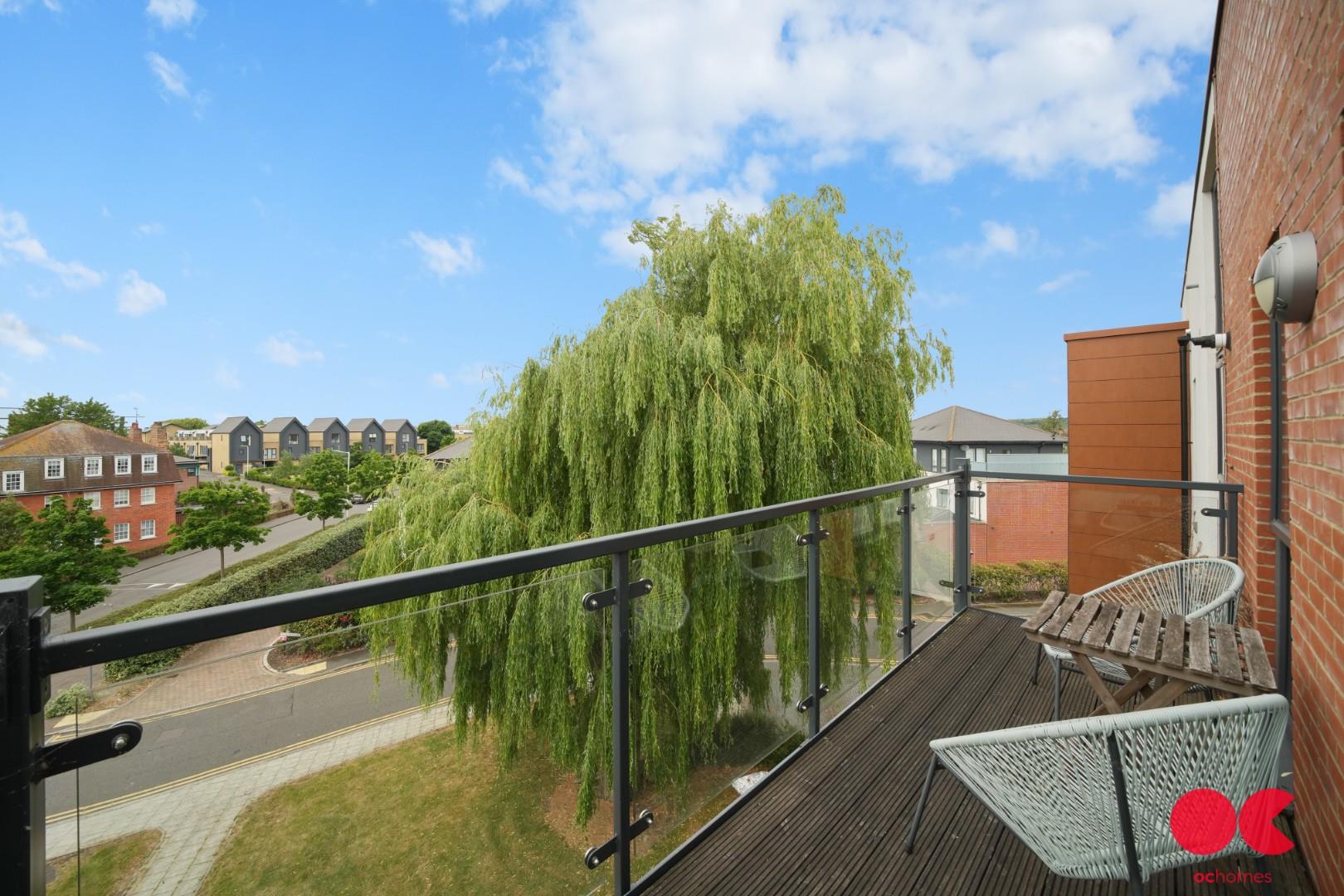 2 bed flat for sale in St. Clements Avenue, Harold Wood  - Property Image 18