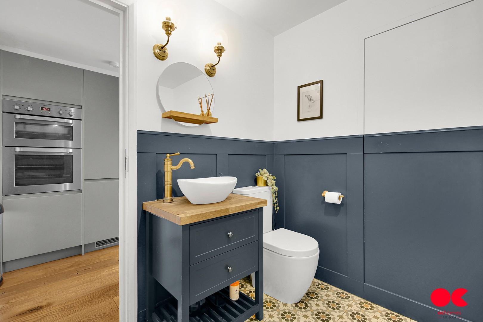 2 bed semi-detached house for sale in Keats Avenue, Romford  - Property Image 28