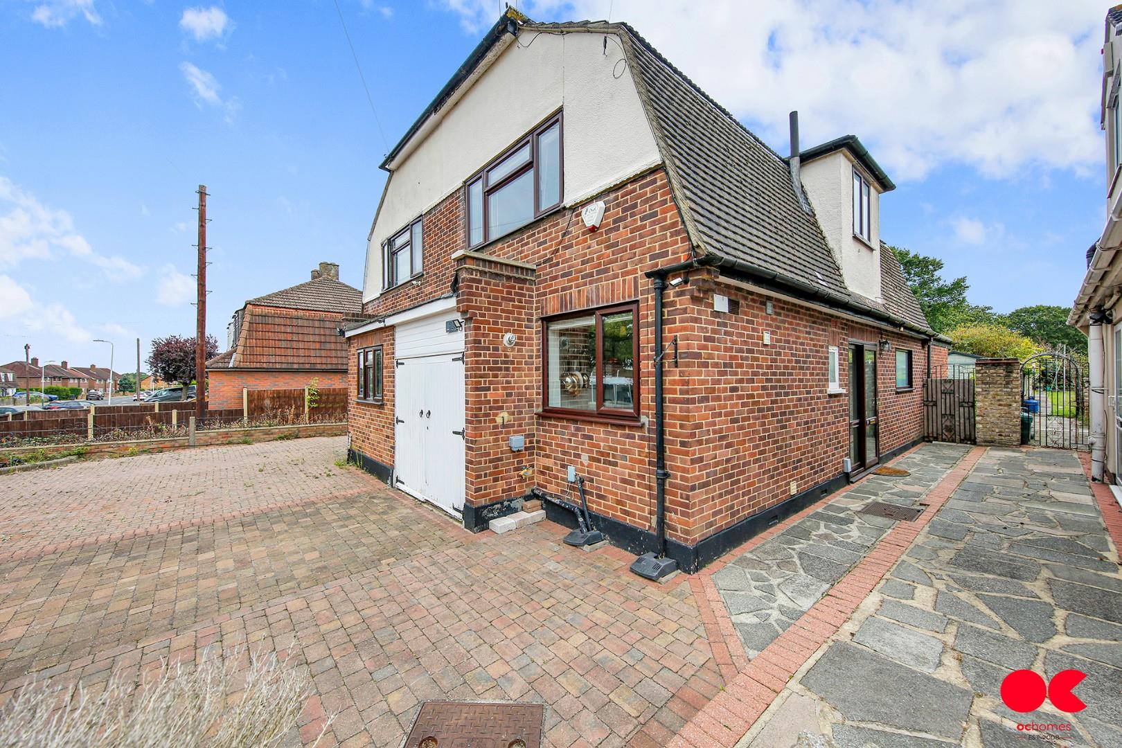 2 bed semi-detached house for sale in Keats Avenue, Romford  - Property Image 29