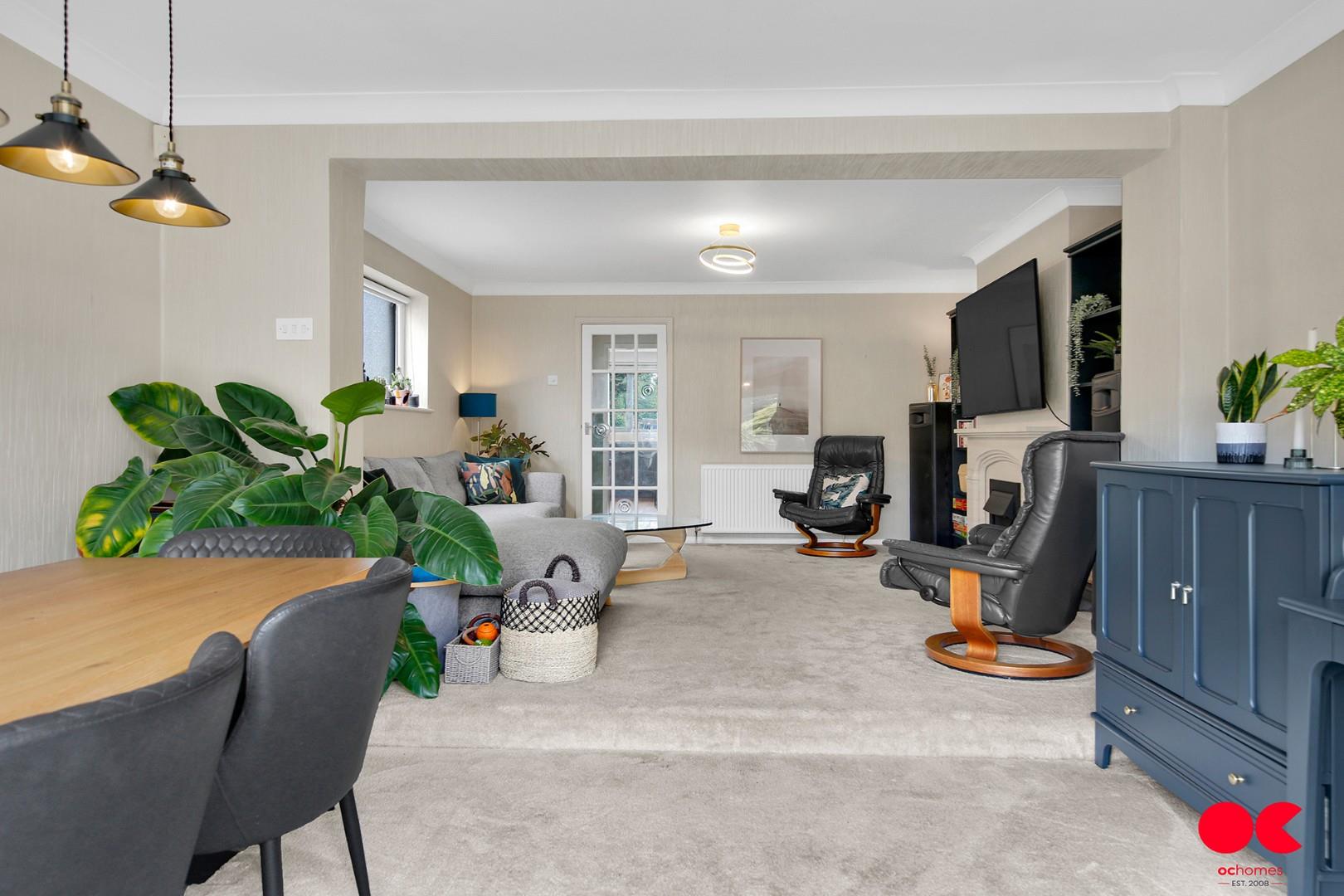 2 bed semi-detached house for sale in Keats Avenue, Romford  - Property Image 21