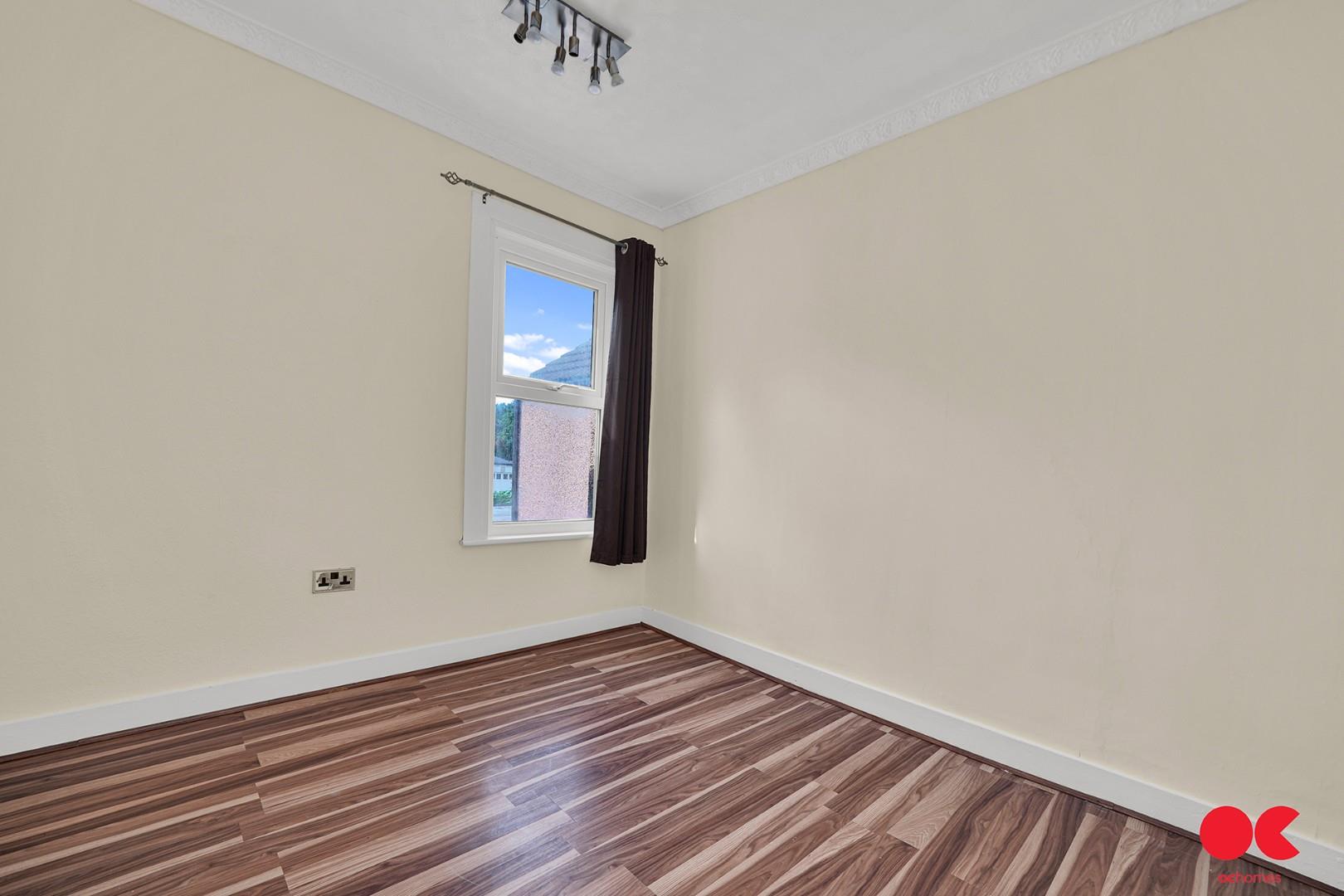 3 bed terraced house to rent in Darnley Road, Grays  - Property Image 13