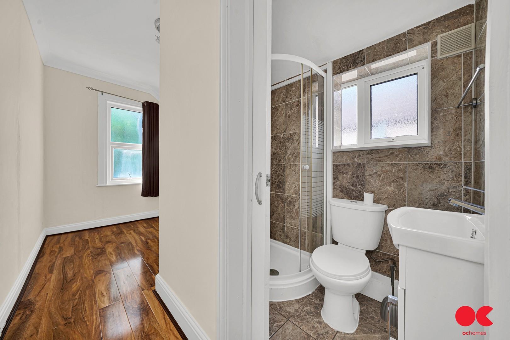 3 bed terraced house to rent in Darnley Road, Grays  - Property Image 10