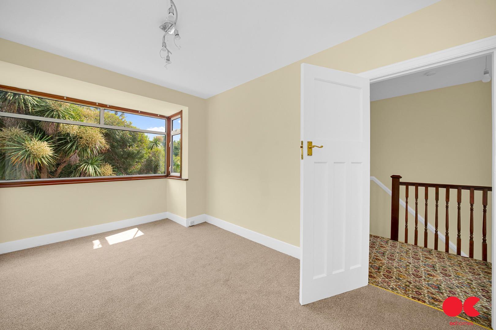 3 bed terraced house to rent in Carlton Road, Gidea Park  - Property Image 11