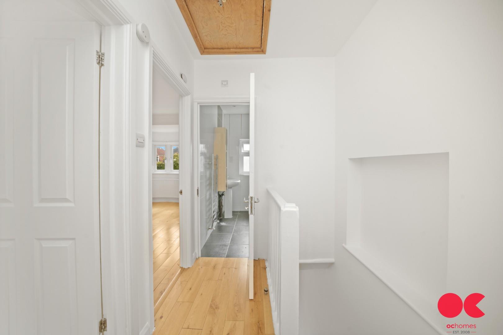 4 bed semi-detached house for sale in Pettits Lane, Romford  - Property Image 34