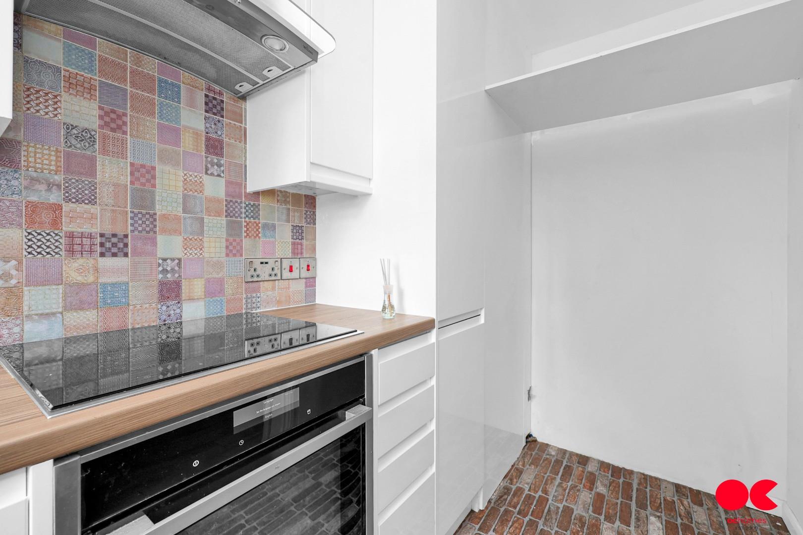 2 bed terraced house to rent in Mallards Road, Barking  - Property Image 12