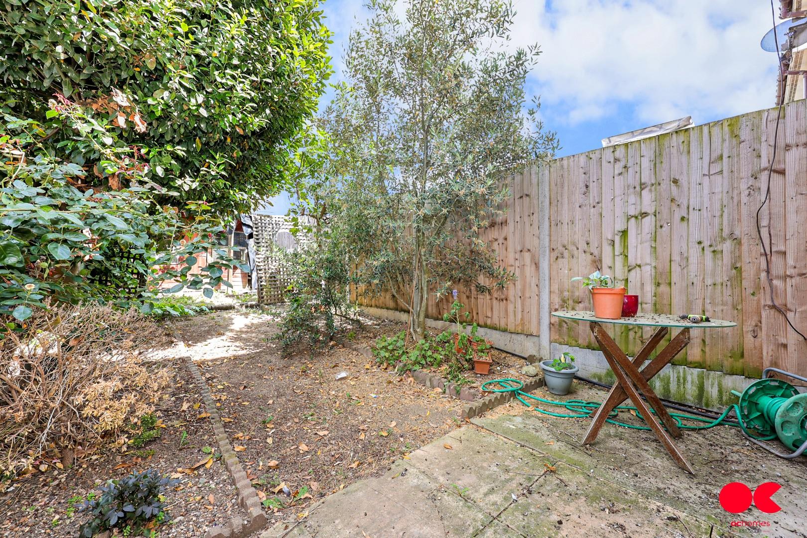 2 bed terraced house to rent in Mallards Road, Barking  - Property Image 5