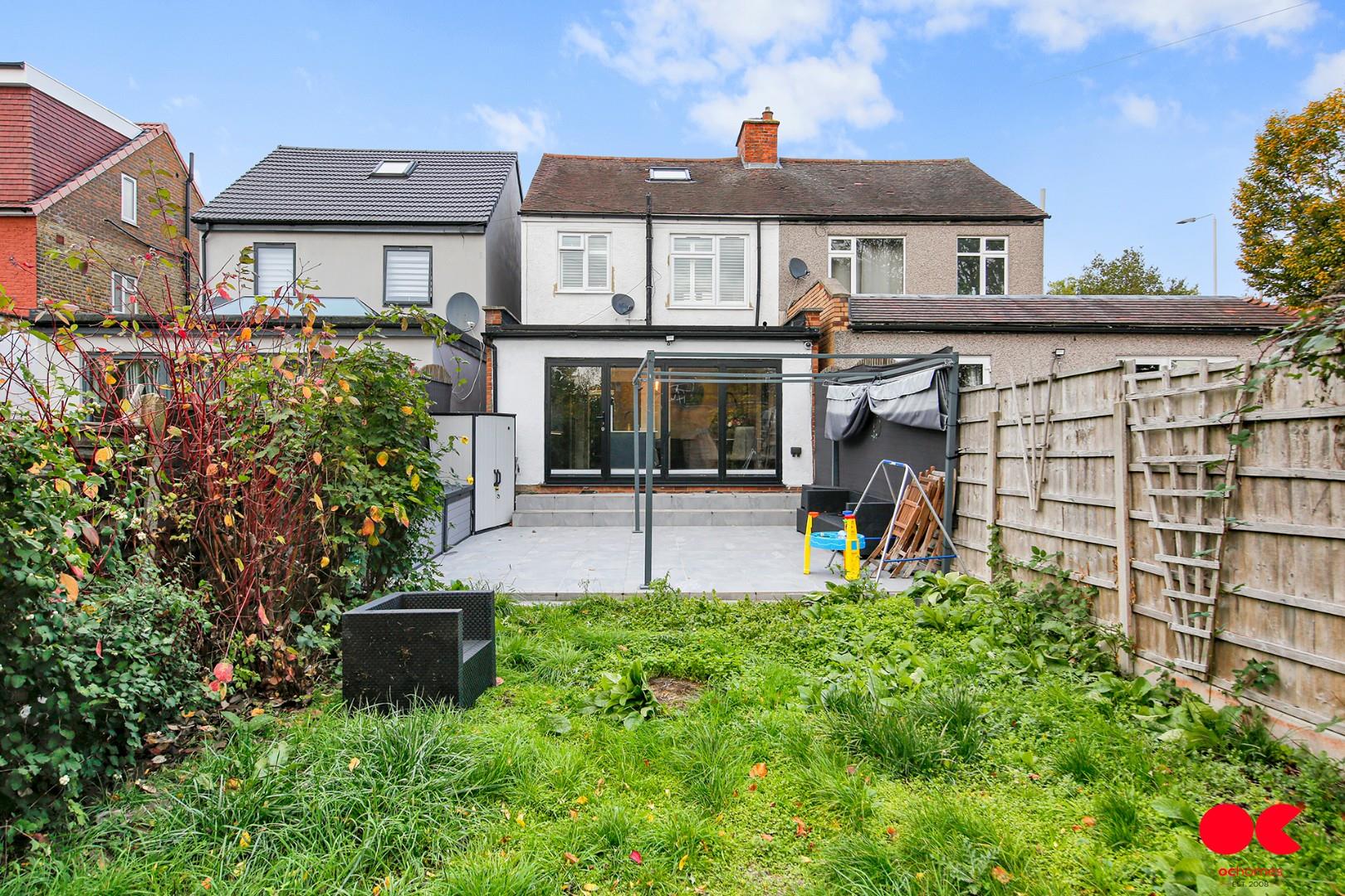 3 bed semi-detached house for sale in Hornchurch Road, Hornchurch  - Property Image 10