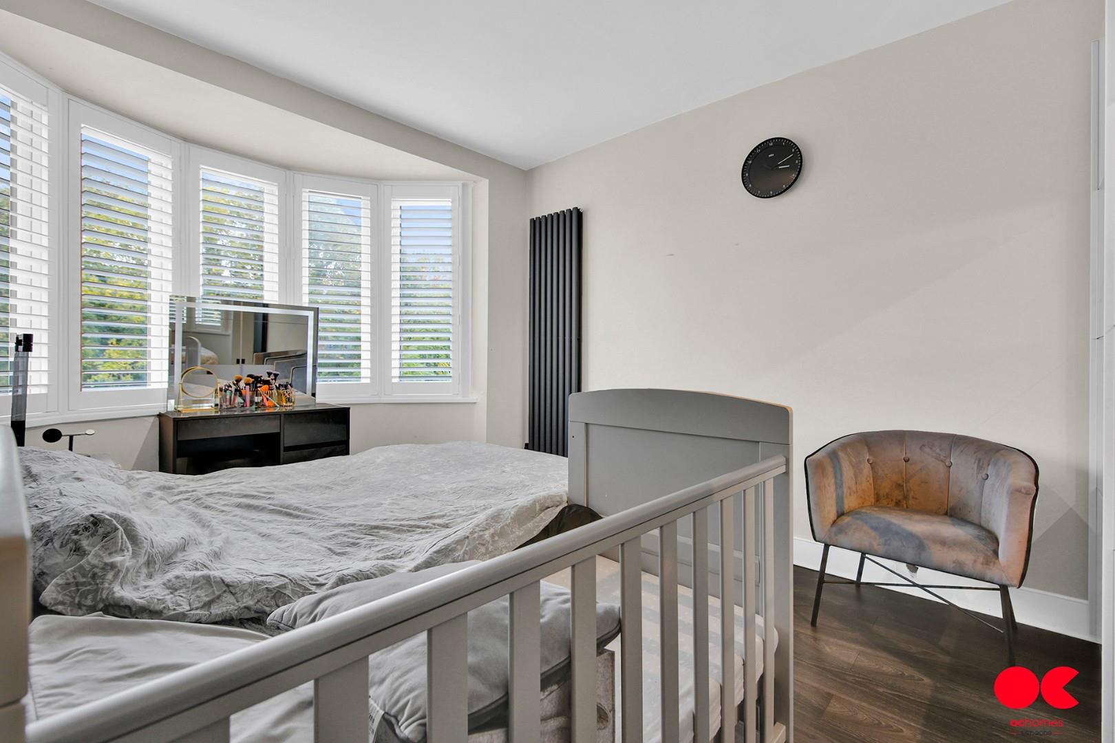 3 bed semi-detached house for sale in Hornchurch Road, Hornchurch  - Property Image 8