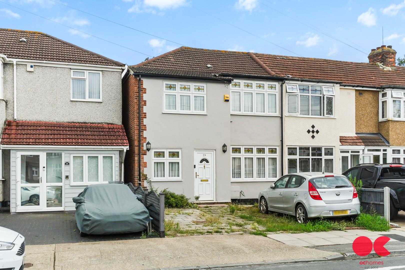 4 bed end of terrace house for sale in Linley Crescent, Romford, RM7