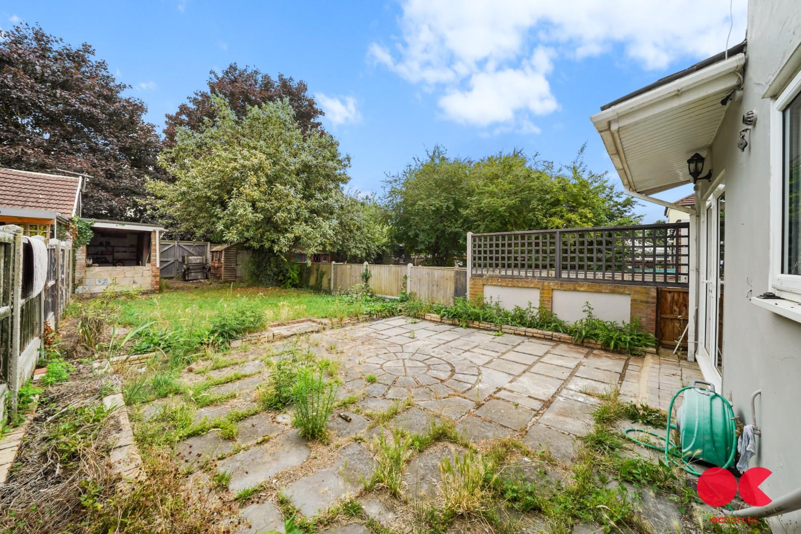 4 bed end of terrace house for sale in Linley Crescent, Romford  - Property Image 9