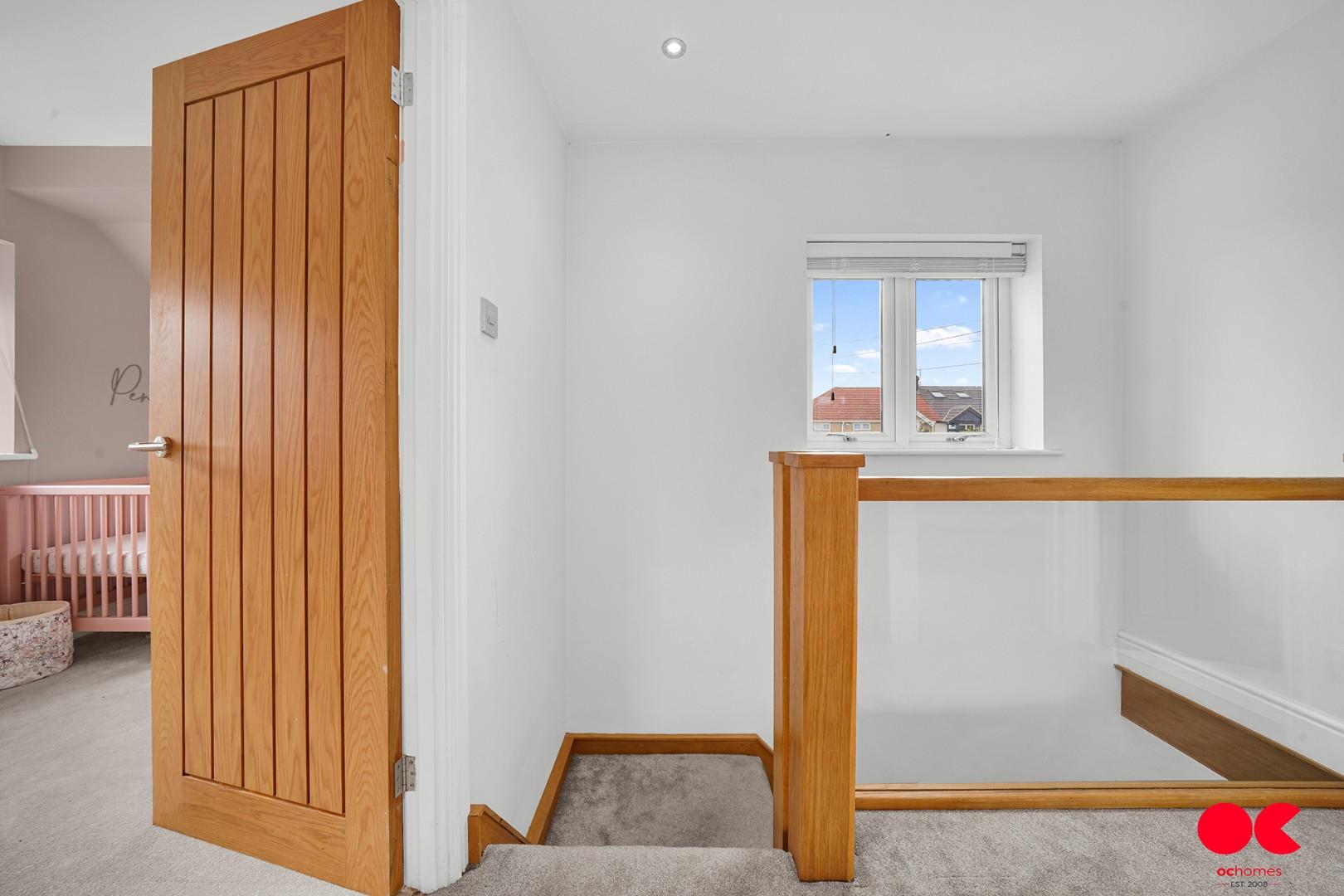 3 bed semi-detached house for sale in Parkside Avenue, Romford  - Property Image 19