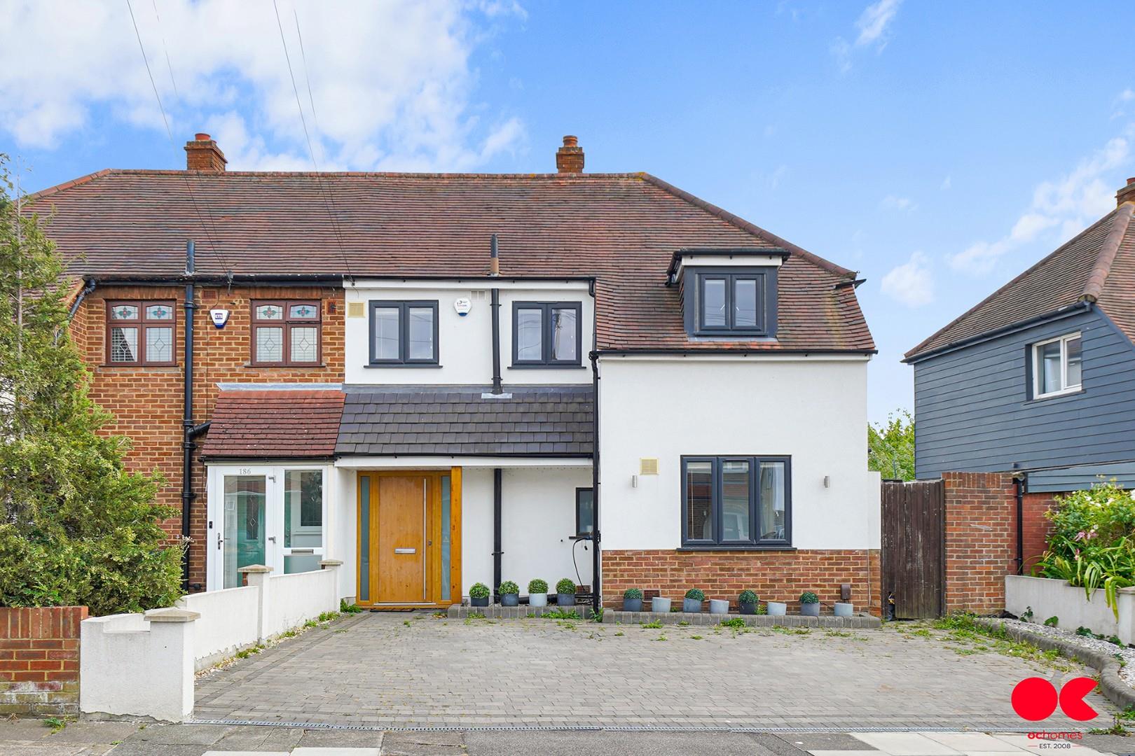 3 bed semi-detached house for sale in Parkside Avenue, Romford  - Property Image 1