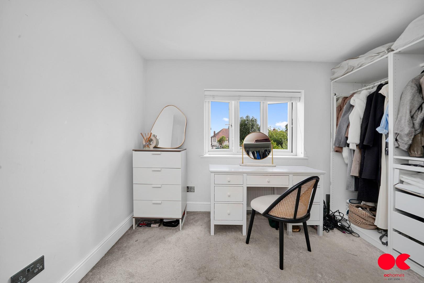 3 bed semi-detached house for sale in Parkside Avenue, Romford  - Property Image 31