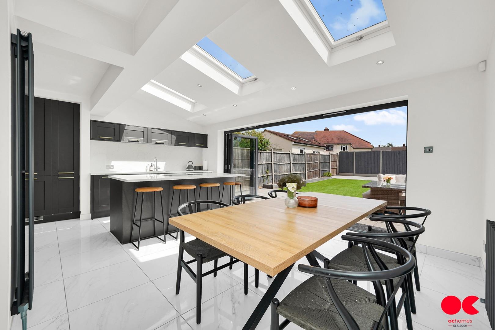 3 bed semi-detached house for sale in Parkside Avenue, Romford  - Property Image 2