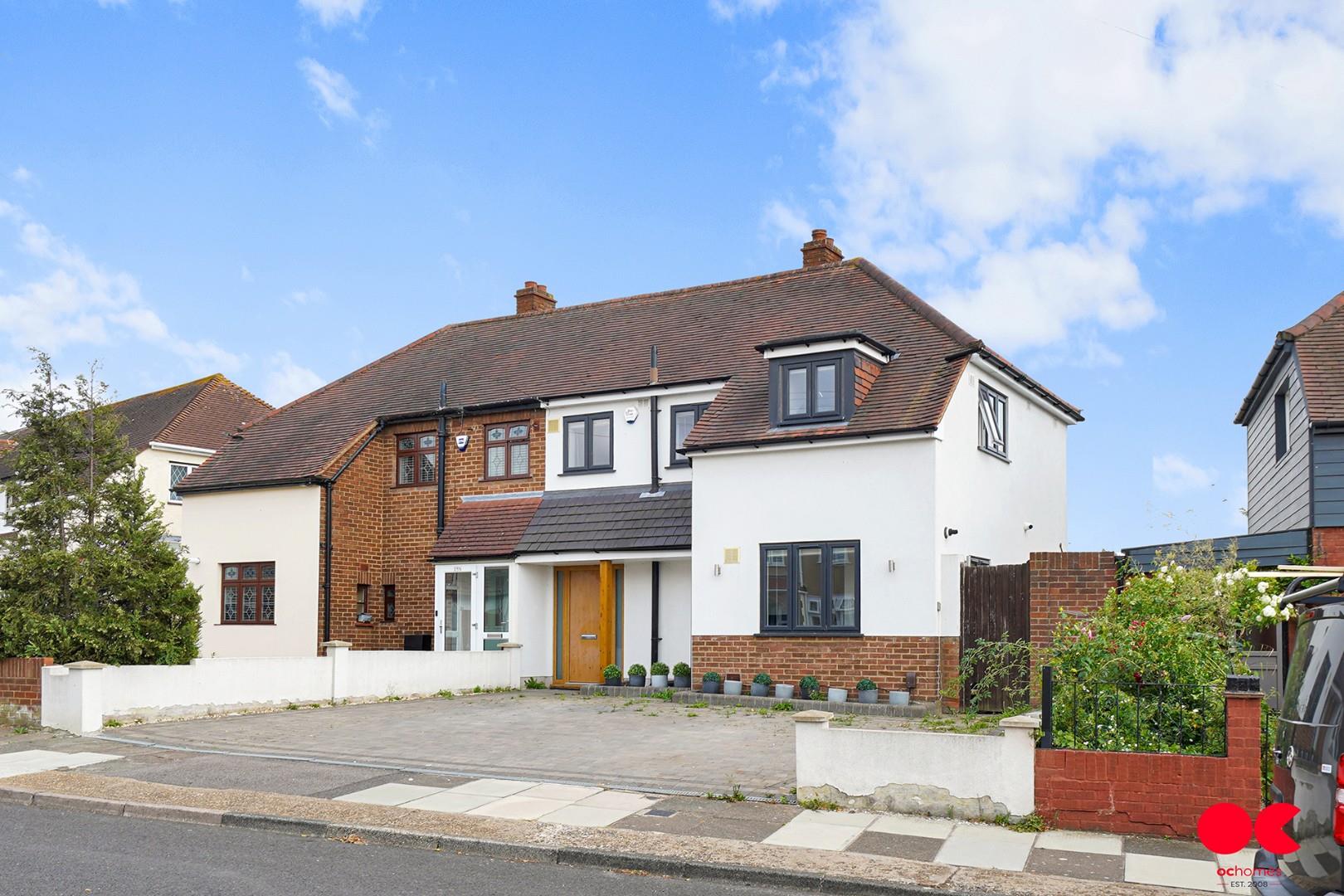 3 bed semi-detached house for sale in Parkside Avenue, Romford  - Property Image 6