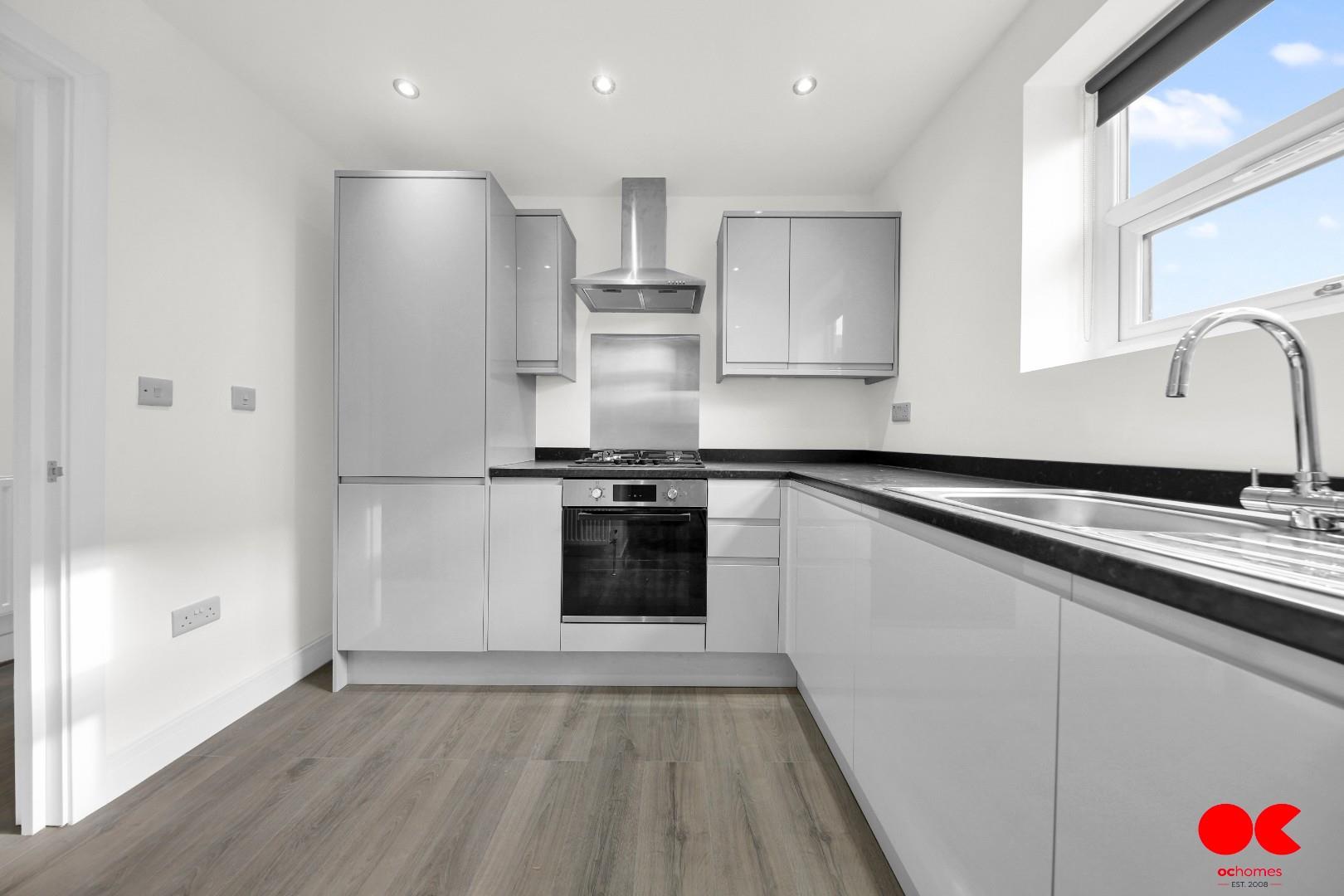 1 bed flat to rent in Green Street, Forest Gate, London