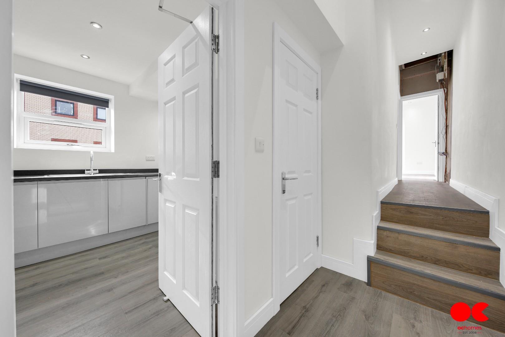 1 bed flat to rent in Green Street, Forest Gate, London  - Property Image 6