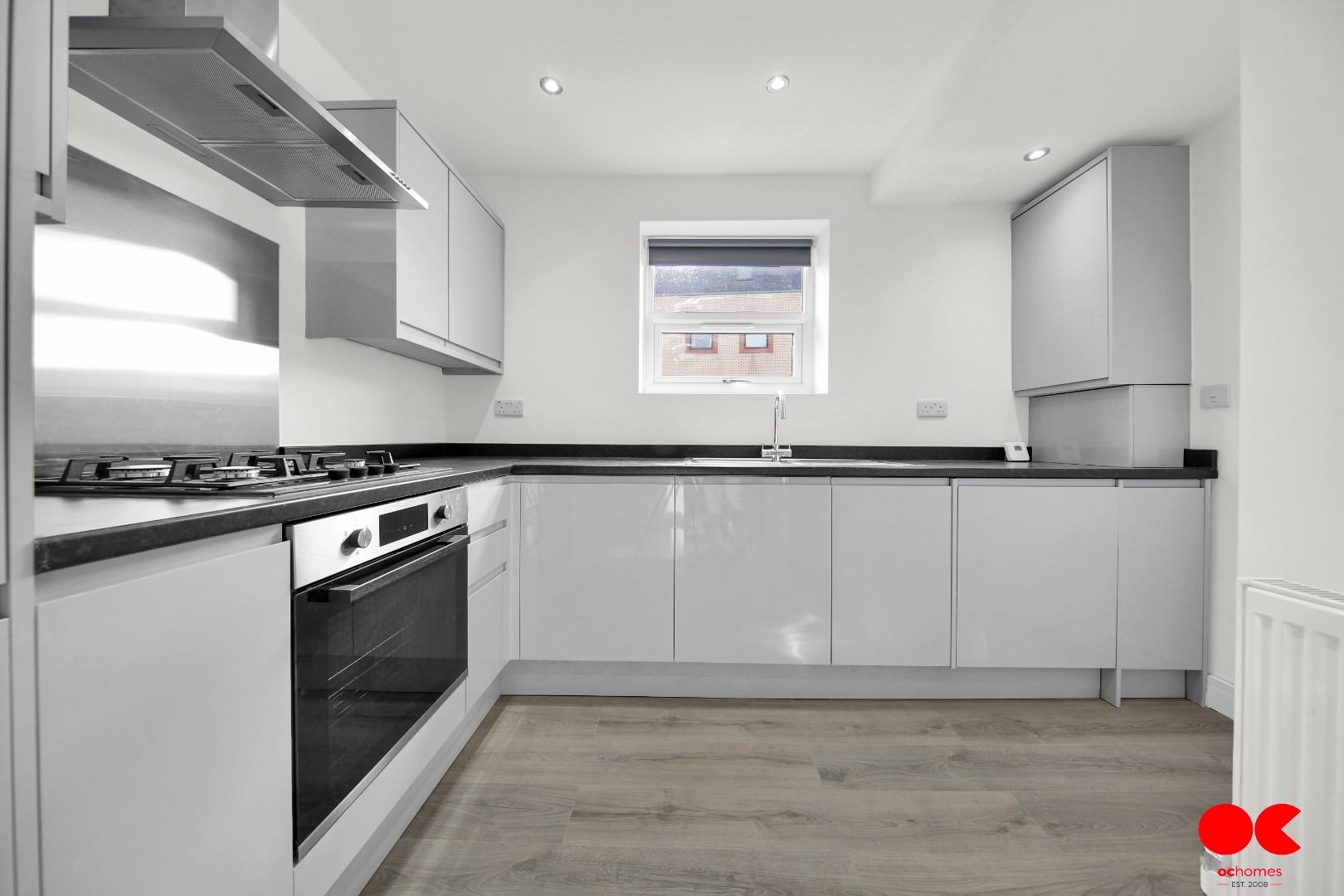 1 bed flat to rent in Green Street, Forest Gate, London  - Property Image 11