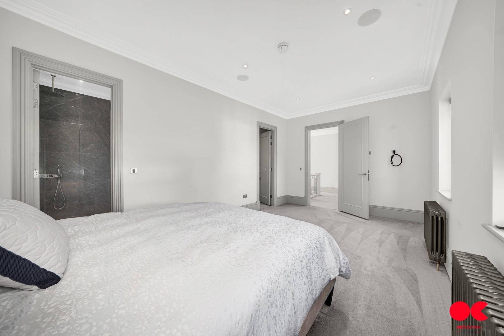 5 bed detached house for sale in Freeman Way, Emerson Park, Hornchurch  - Property Image 54