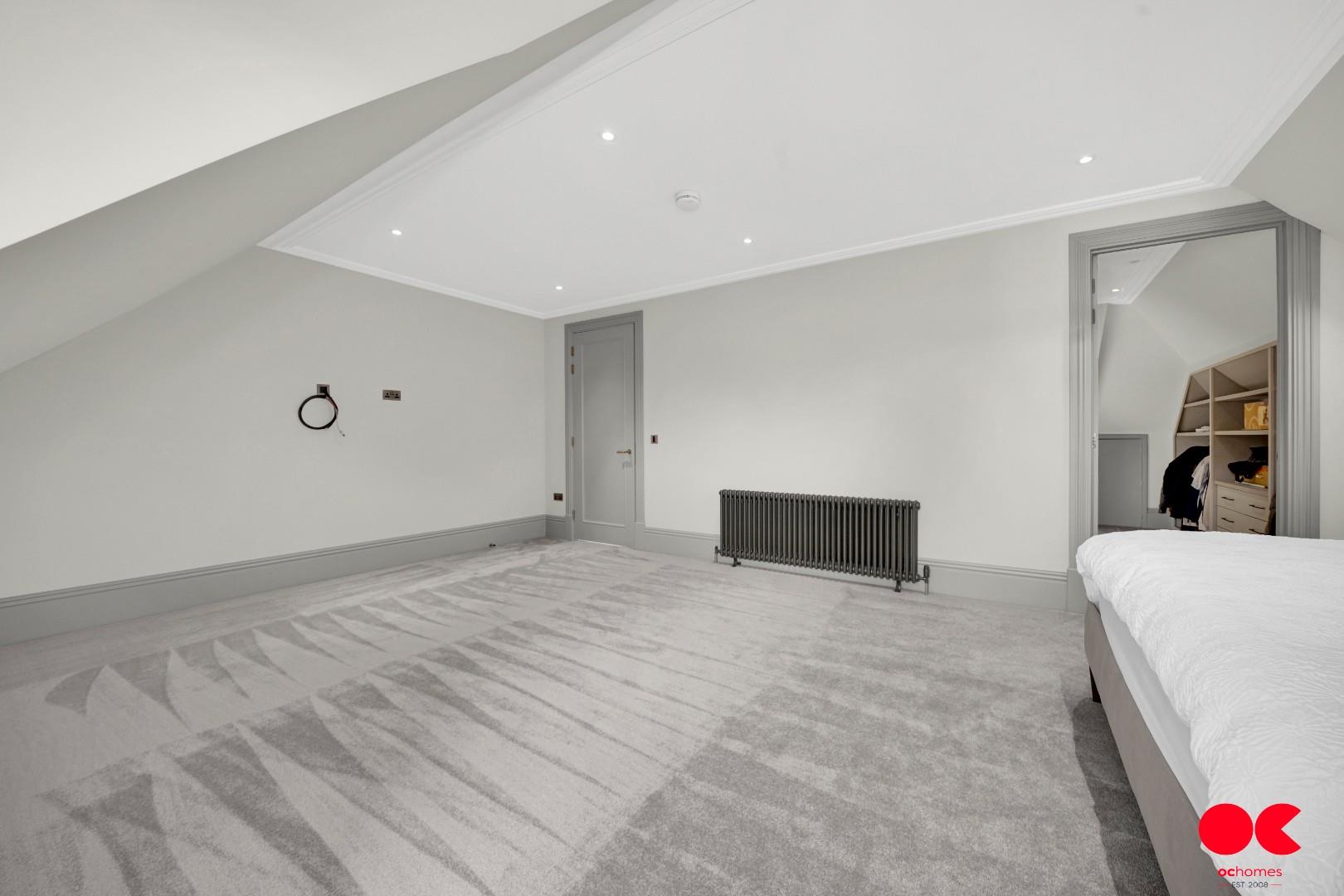 5 bed detached house for sale in Freeman Way, Emerson Park, Hornchurch  - Property Image 46