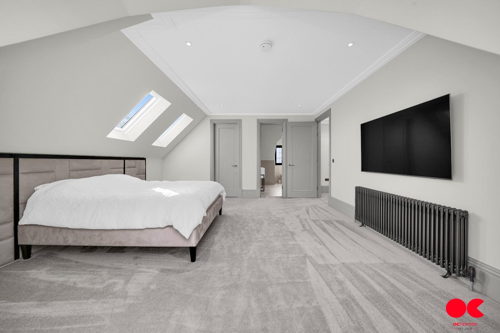 5 bed detached house for sale in Freeman Way, Emerson Park, Hornchurch  - Property Image 44