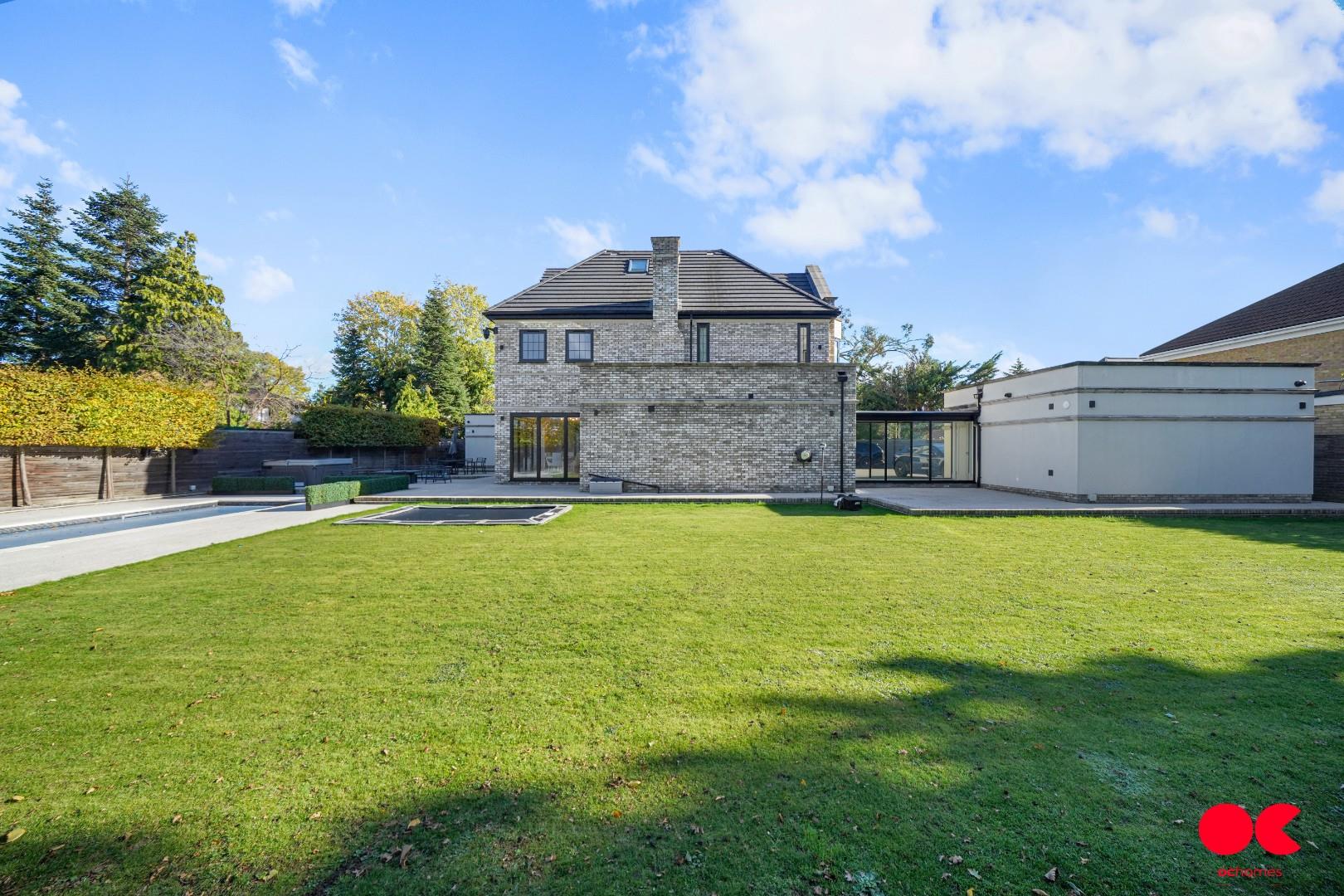 5 bed detached house for sale in Freeman Way, Emerson Park, Hornchurch  - Property Image 63