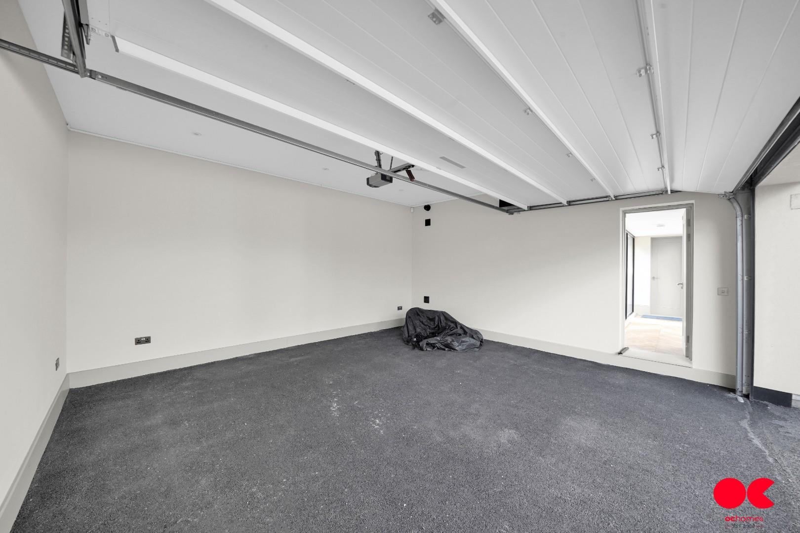 5 bed detached house for sale in Freeman Way, Emerson Park, Hornchurch  - Property Image 75