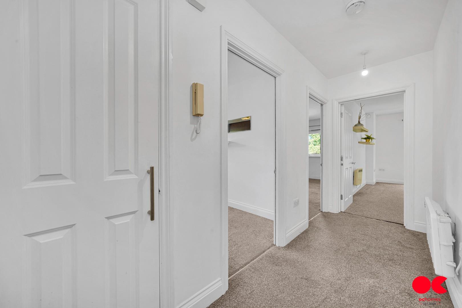 2 bed flat for sale in Stafford Avenue, Hornchurch  - Property Image 17