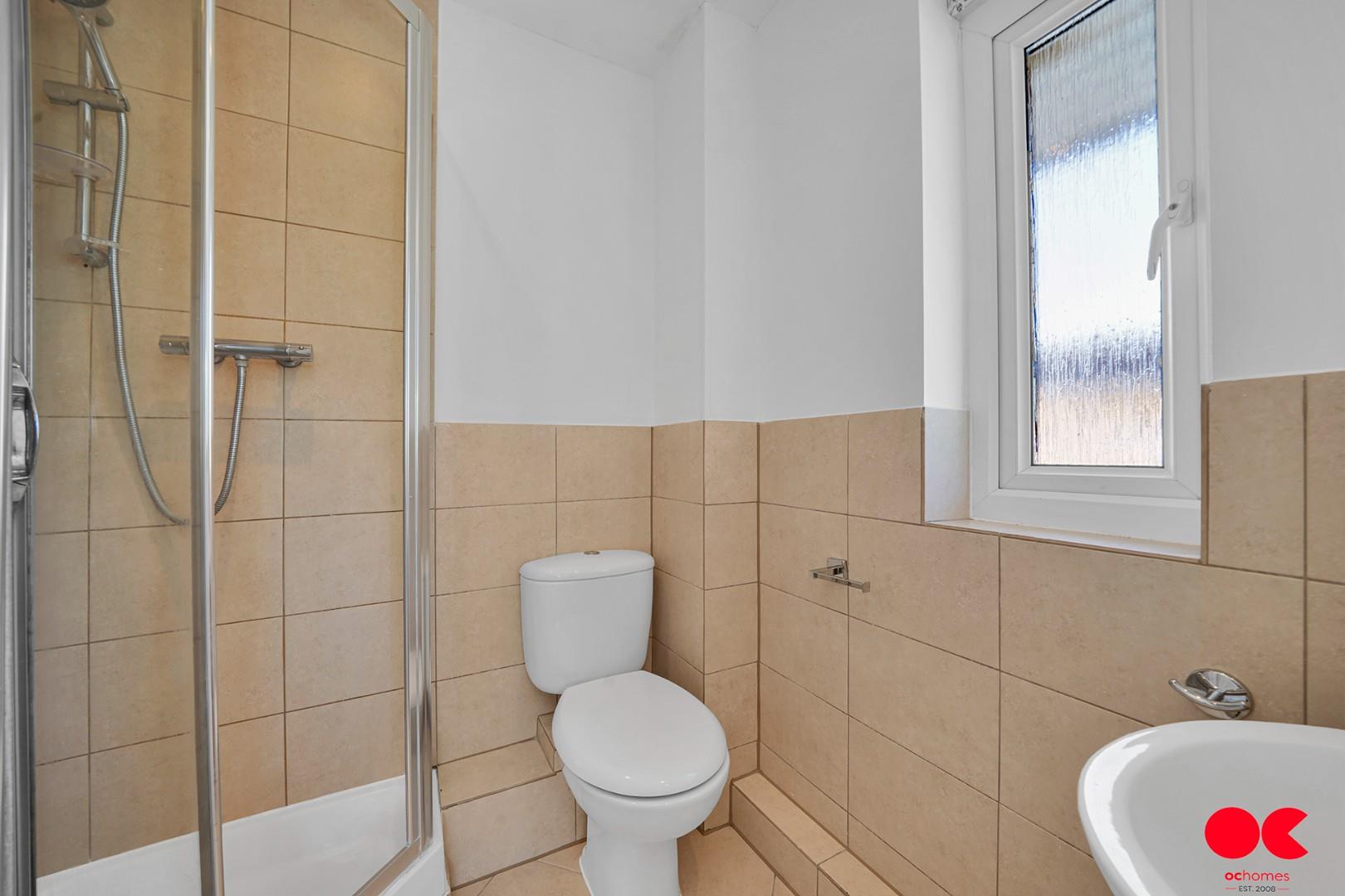 2 bed flat for sale in Stafford Avenue, Hornchurch  - Property Image 7