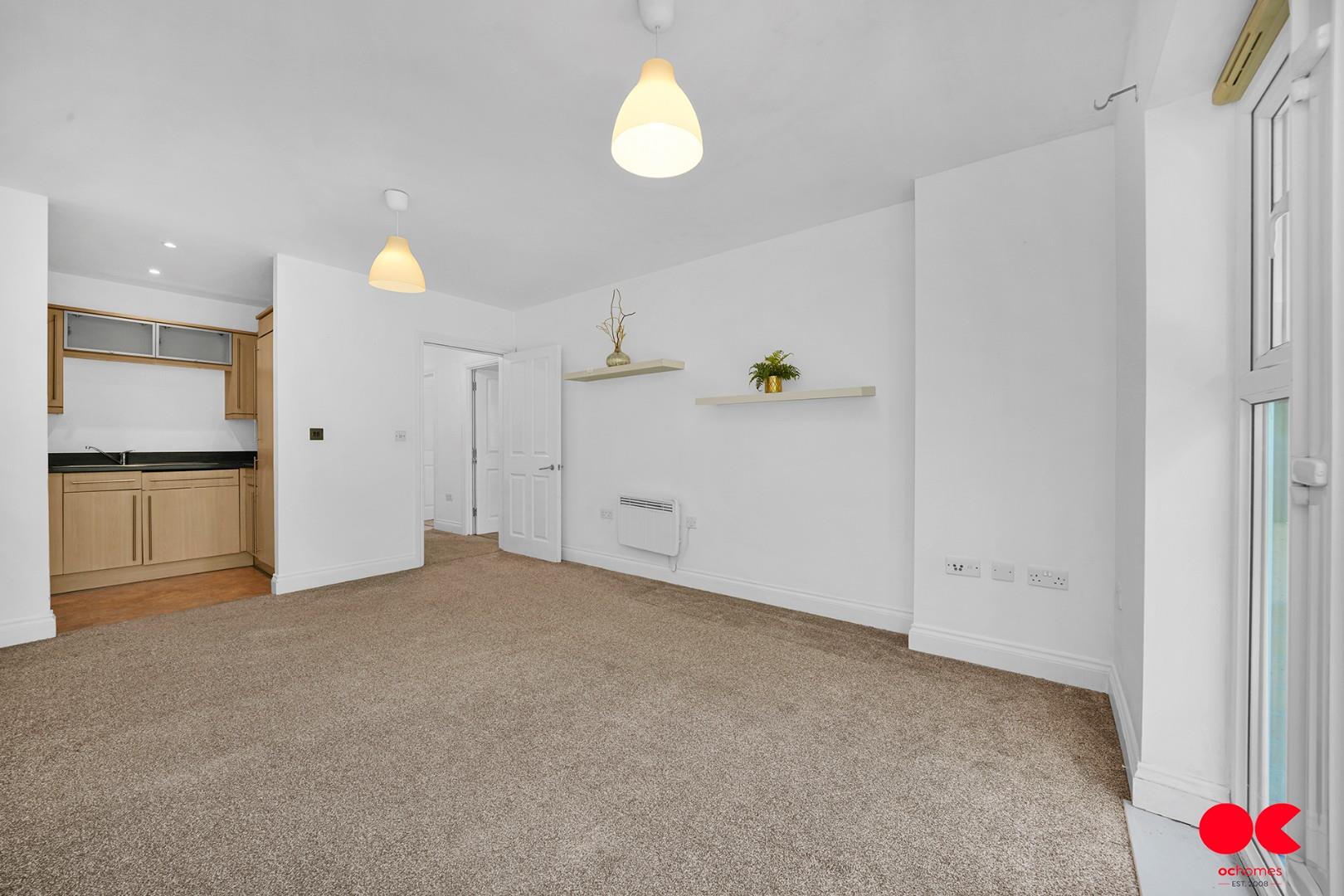 2 bed flat for sale in Stafford Avenue, Hornchurch  - Property Image 10