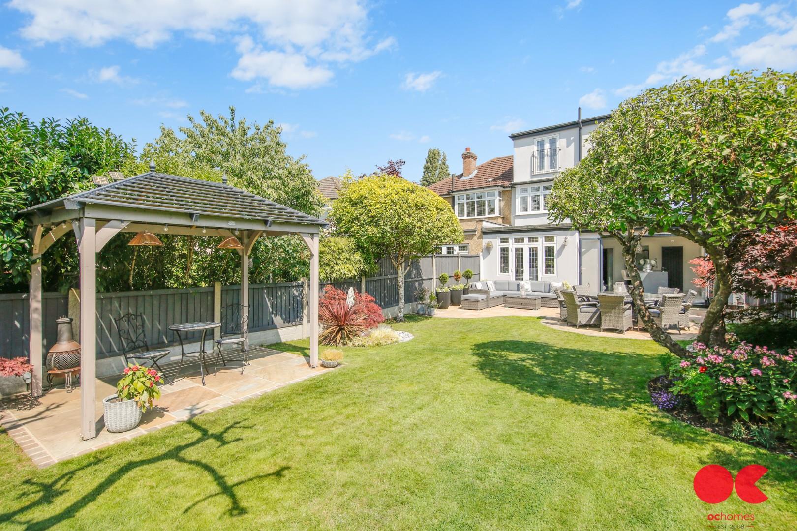 4 bed semi-detached house for sale in Woodlands Road, Romford  - Property Image 43